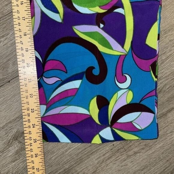 Colorful Womens 2-Piece Outfit With Abstract Print - Short-Sleeve Top & Elastic - Picture 10 of 10